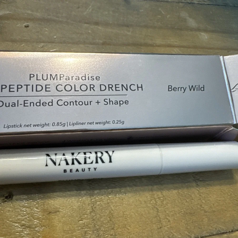 Nakery Beauty PLUMParadise Dual Ended Lip Peptide Color Drench Berry Wild NIB B1